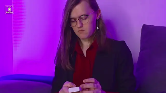 Snapshot of YukoFanee chatting on March 17, 2025, 10:17 am YukoFanee online show from March 17, 2025, 10:17 am