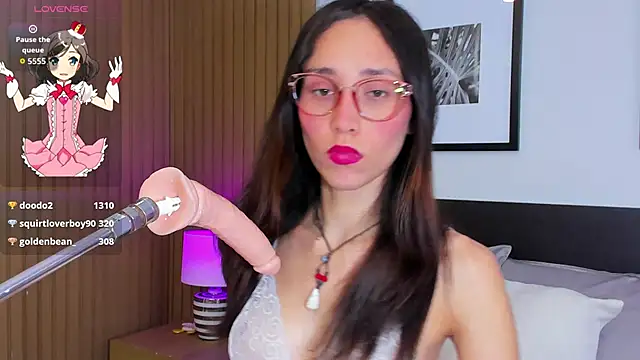 doll bella  online show from April 25, 2026, 7:44 pm