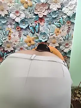 Snapshot of Cute_payal0 chatting on February 17, 2025, 11:02 am Cute payal0 online show from February 17, 2025, 11:02 am