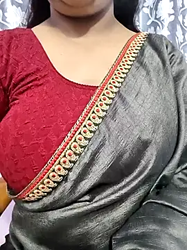 Cute payal0 online show from April 30, 2026, 4:46 pm