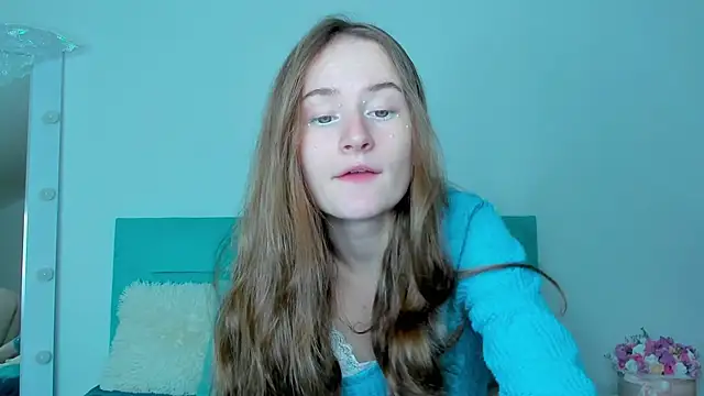 Snapshot of L1ittle_kitty_ chatting on November 13, 2025, 6:34 am L1ittle kitty online show from November 13, 2025, 6:34 am