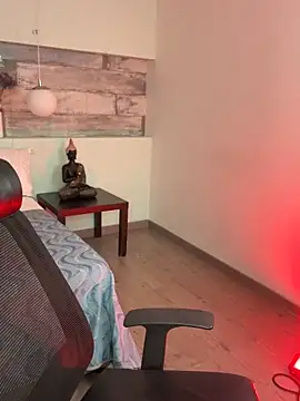 Alisha-Bond online show from January 16, 2025, 3:23 am