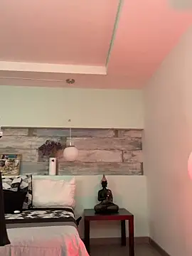 Alisha-Bond online show from February 1, 2025, 2:37 am