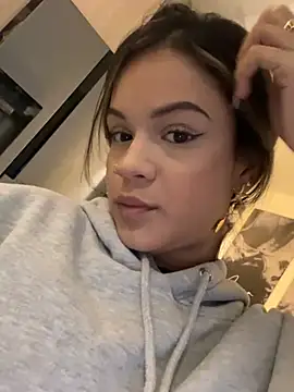 Alisha-Bond online show from February 7, 2025, 11:03 pm