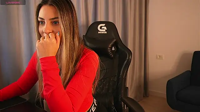 Snapshot of izzy_belle chatting on January 20, 2025, 10:51 am izzy belle online show from January 20, 2025, 10:51 am