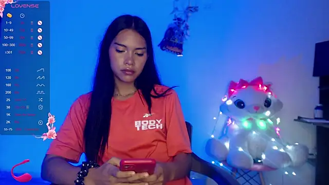 Snapshot of valeriah_7 chatting on December 20, 2024, 3:03 am valeriah 7 online show from December 20, 2024, 3:03 am