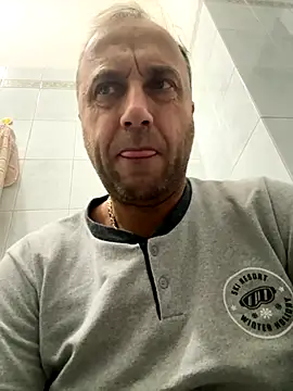 Snapshot of Lecatore80 chatting on November 20, 2025, 7:13 pm Lecatore80 online show from November 20, 2025, 7:13 pm