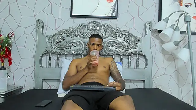 Snapshot of jackmacson chatting on January 3, 2025, 10:40 pm jackmacson online show from January 3, 2025, 10:40 pm