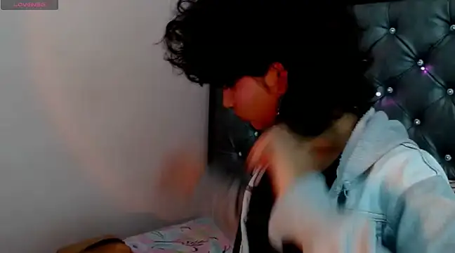 Snapshot of ToshiaKimich chatting on March 13, 2025, 7:06 pm ToshiaKimich online show from March 13, 2025, 7:06 pm