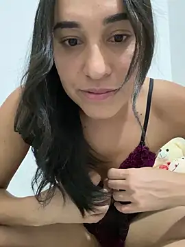 cleolimahot3 online show from January 7, 2025, 1:38 am