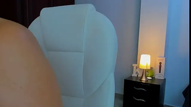 kathyajhonss online show from March 8, 2025, 11:07 pm