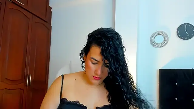 kathyajhonss online show from April 23, 2026, 10:01 pm