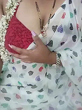 Snapshot of your-sameera chatting on July 3, 2026, 5:03 am your-sameera online show from July 3, 2026, 5:03 am