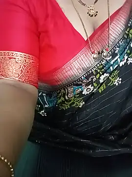 Snapshot of your-sameera chatting on July 4, 2026, 5:02 am your-sameera online show from July 4, 2026, 5:02 am