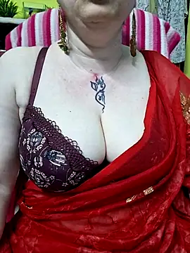 Snapshot of Raja_Ranii chatting on May 14, 2026, 5:36 am Raja Ranii online show from May 14, 2026, 5:36 am
