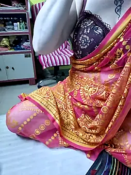 Snapshot of Raja_Ranii chatting on July 12, 2026, 12:51 pm Raja Ranii online show from July 12, 2026, 12:51 pm