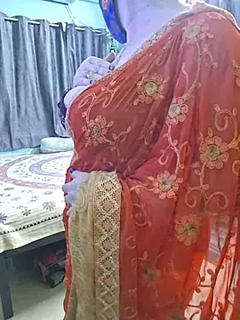 Snapshot of Raja_Ranii chatting on August 2, 2026, 5:22 pm Raja Ranii online show from August 2, 2026, 5:22 pm