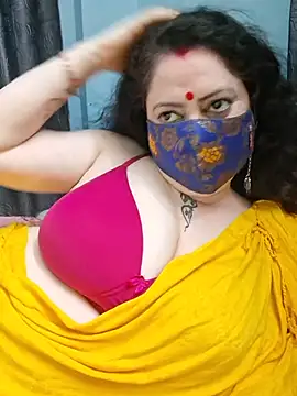 Snapshot of Raja_Ranii chatting on August 4, 2026, 5:26 pm Raja Ranii online show from August 4, 2026, 5:26 pm