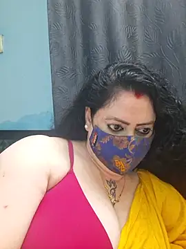 Snapshot of Raja_Ranii chatting on August 5, 2026, 5:38 pm Raja Ranii online show from August 5, 2026, 5:38 pm