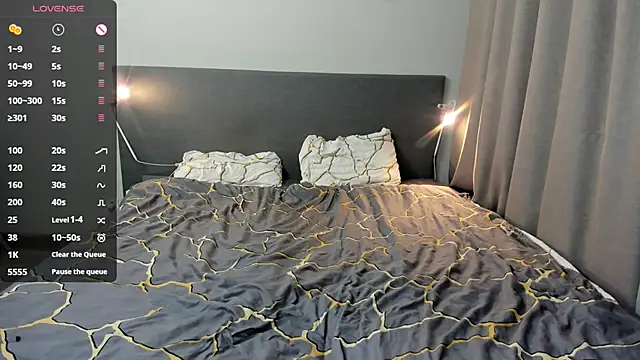 Snapshot of jesssicamooon chatting on February 25, 2026, 1:15 am jesssicamooon online show from February 25, 2026, 1:15 am