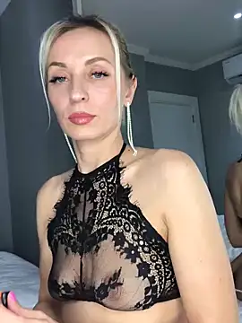 Snapshot of Diamond_Bunny_ chatting on February 26, 2025, 8:44 pm Diamond Bunny online show from February 26, 2025, 8:44 pm