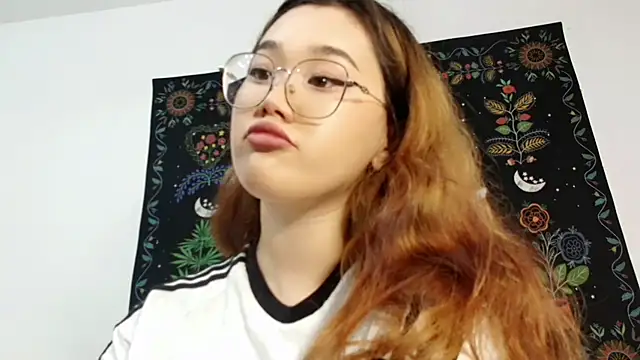 Jennatyan online show from September 26, 2025, 12:31 pm