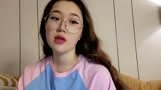 Snapshot of Jennatyan chatting on June 6, 2026, 3:22 am Jennatyan online show from June 6, 2026, 3:22 am