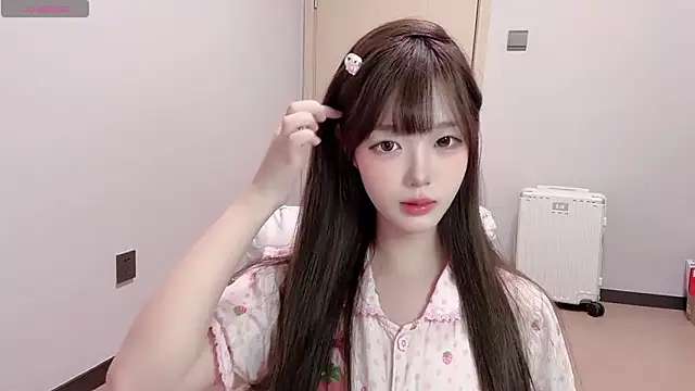 Snapshot of Fairy-06 chatting on September 9, 2025, 2:16 pm Fairy-06 online show from September 9, 2025, 2:16 pm