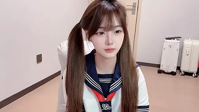 Snapshot of Fairy-06 chatting on October 21, 2025, 1:34 pm Fairy-06 online show from October 21, 2025, 1:34 pm