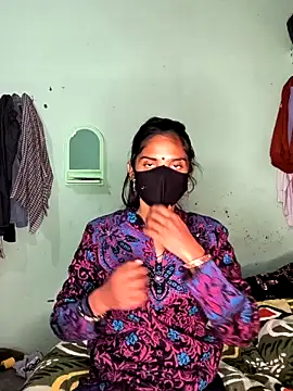 cute simmy0 online show from December 28, 2024, 7:22 pm