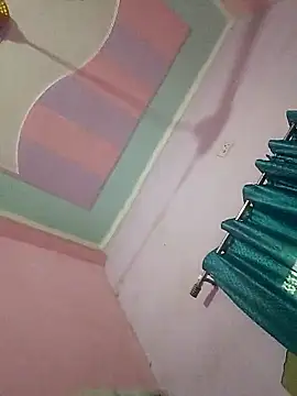 cute simmy0 online show from January 16, 2026, 4:38 am