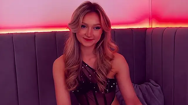 Snapshot of MiaNixan chatting on March 21, 2025, 3:22 am MiaNixan online show from March 21, 2025, 3:22 am