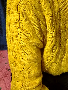 kaveerpooja947 online show from January 8, 2026, 4:09 pm