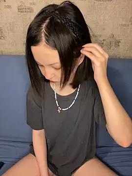 Snapshot of lalallalalaa- chatting on November 9, 2025, 2:26 pm lalallalalaa- online show from November 9, 2025, 2:26 pm