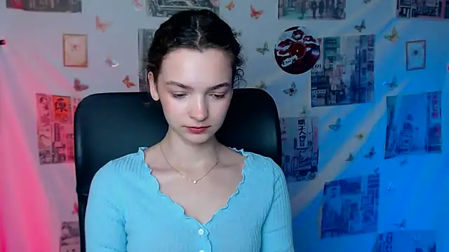  SusieSu  online show from April 26, 2026, 12:25 pm