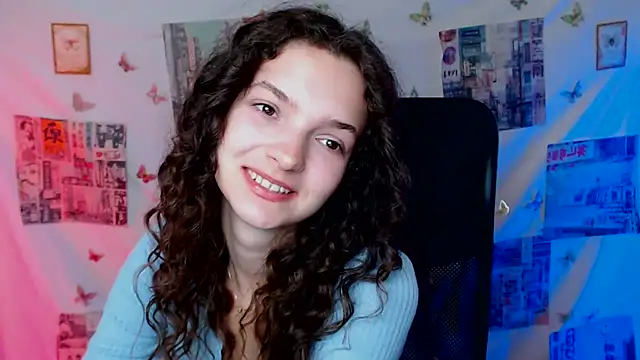  SusieSu  online show from June 13, 2026, 12:25 pm