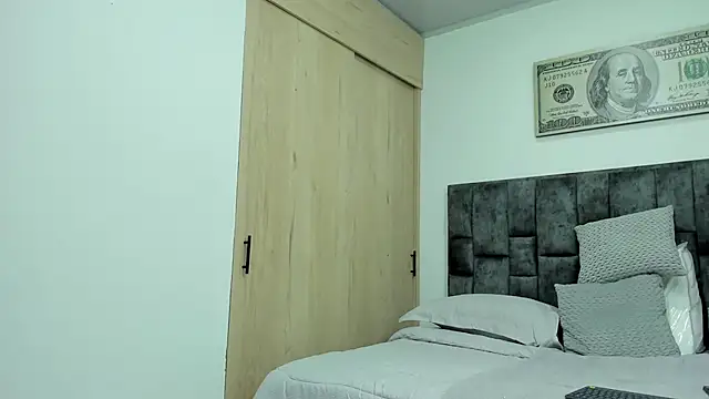 Snapshot of BastianFerrari chatting on December 23, 2024, 12:14 am BastianFerrari online show from December 23, 2024, 12:14 am