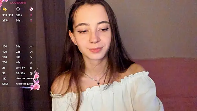 EvaBradley online show from December 5, 2025, 6:59 pm