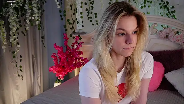 EdlinAlliston online show from October 20, 2025, 1:55 pm