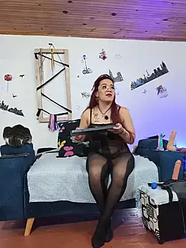 Snapshot of keila_j chatting on May 28, 2026, 10:34 am keila j online show from May 28, 2026, 10:34 am