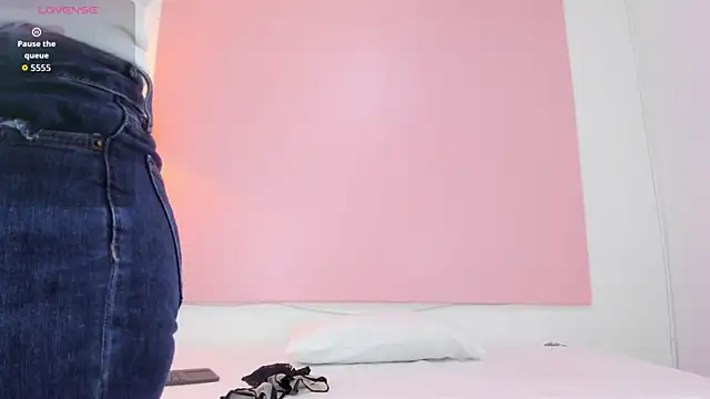 Snapshot of andyylove_jk chatting on October 17, 2025, 11:57 am andyylove jk online show from October 17, 2025, 11:57 am