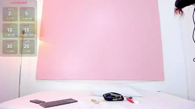 Snapshot of andyylove_jk chatting on October 21, 2025, 11:44 am andyylove jk online show from October 21, 2025, 11:44 am