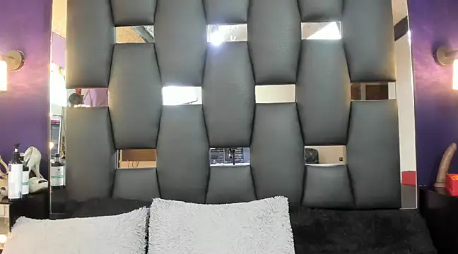 STEFANYVOLKOV online show from February 4, 2025, 4:05 am