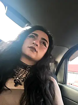 Lila Desiree online show from December 19, 2025, 9:55 pm