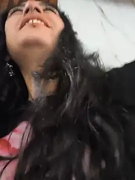 Snapshot of Lila_Desiree chatting on June 17, 2026, 3:24 pm Lila Desiree online show from June 17, 2026, 3:24 pm