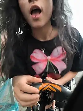 Snapshot of Lila_Desiree chatting on June 18, 2026, 10:14 pm Lila Desiree online show from June 18, 2026, 10:14 pm