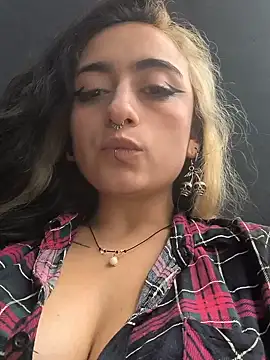 Snapshot of Lila_Desiree chatting on July 22, 2026, 3:59 pm Lila Desiree online show from July 22, 2026, 3:59 pm