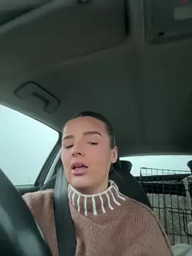 Snapshot of maisiesmithx chatting on December 27, 2024, 4:10 pm maisiesmithx online show from December 27, 2024, 4:10 pm