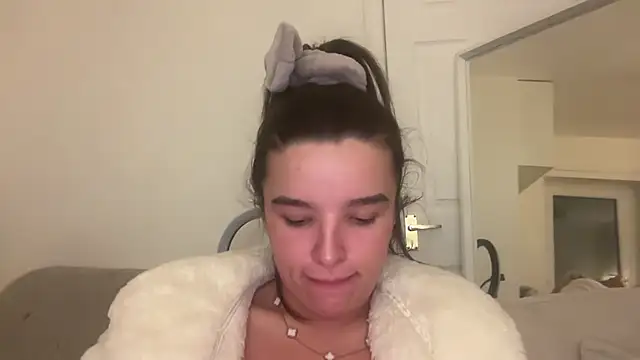 Snapshot of maisiesmithx chatting on January 22, 2025, 2:48 am maisiesmithx online show from January 22, 2025, 2:48 am