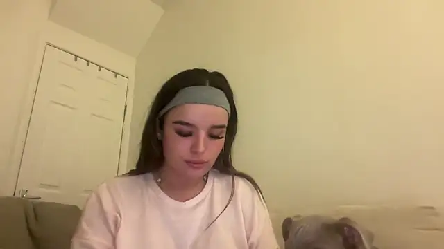 Snapshot of maisiesmithx chatting on January 27, 2025, 4:41 am maisiesmithx online show from January 27, 2025, 4:41 am